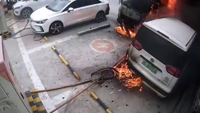 Pożar samochodu elektrycznego
