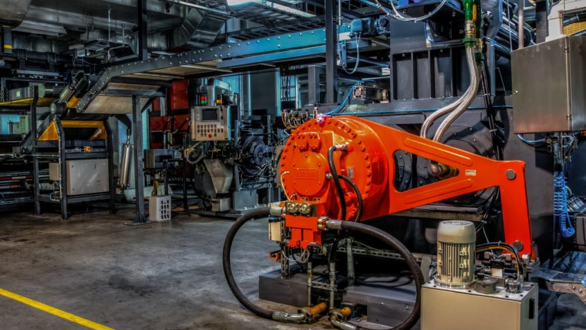 Firma PTE dysponuje obecnie prawie 50 systemami napędowymi Hägglunds, które stanowią integralną część jej instalacji produkcyjnych.