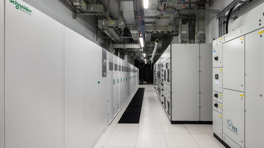 Digital Realty i Schneider Electric realizują projekt gospodarki o obiegu zamkniętym (GOZ) dla centrów danych