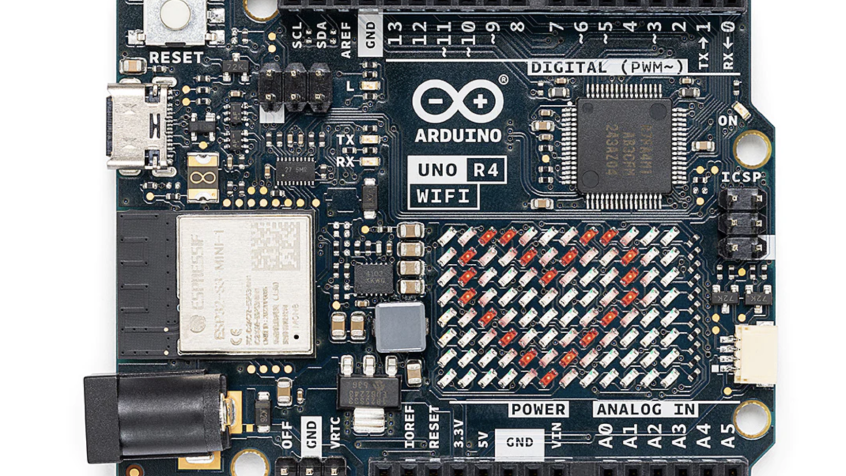 Komputer jednopłytkowy Arduino UNO R4 Wi-Fi oparty na 32-bitowym mikrokontrolerze Renesas RA4M1 (źródło: Arduino)