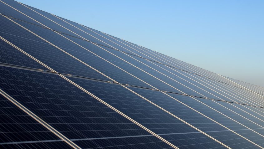 SPIE Energotest wdraża w Polsce system sterowania instalacji OZE na 30 farmach fotowoltaicznych