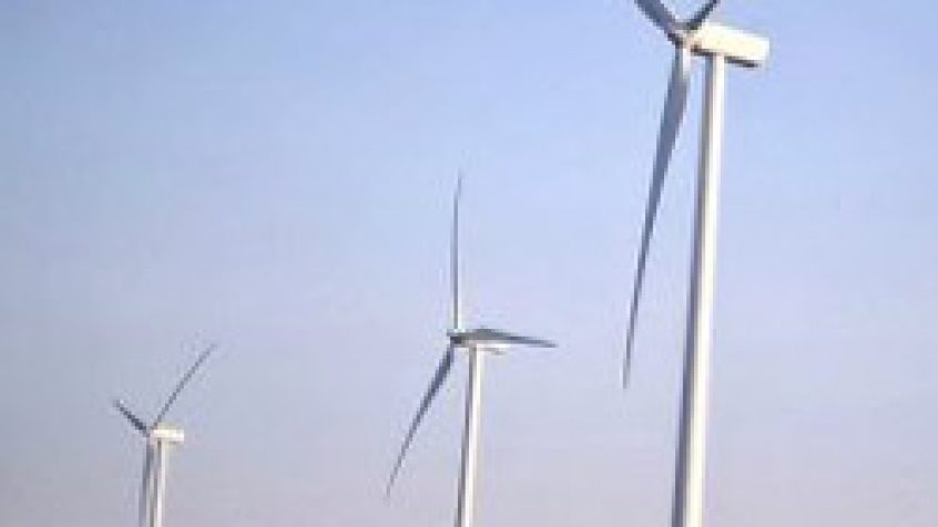 Francja otwiera przetarg na wykonanie przybrzeżnej farmy wiatrowej w kwocie 10mld €