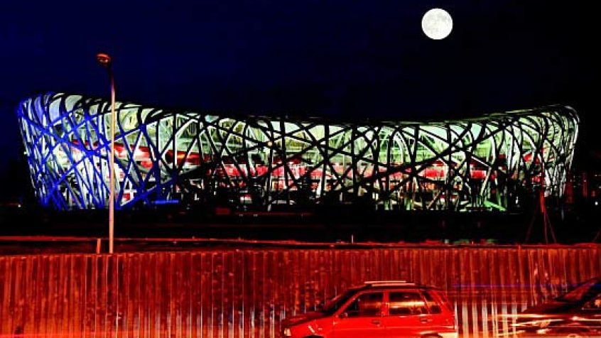 Rys. 1. System monitorujący stan konstrukcji Stadionu Narodowego w Pekinie bazujący na LabVIEW oraz CompactRIO pozwolił zwiększyć bezpieczeństwo i trwałość obiektu [ 1].