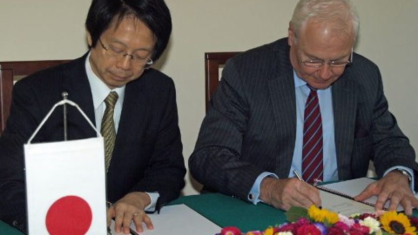 Hideo Hato, prezes NEDO i Andrzej Kraszewski, minister środowiska