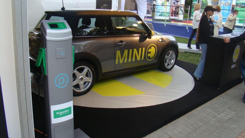 Stacja ładowania samochodów elektrycznych