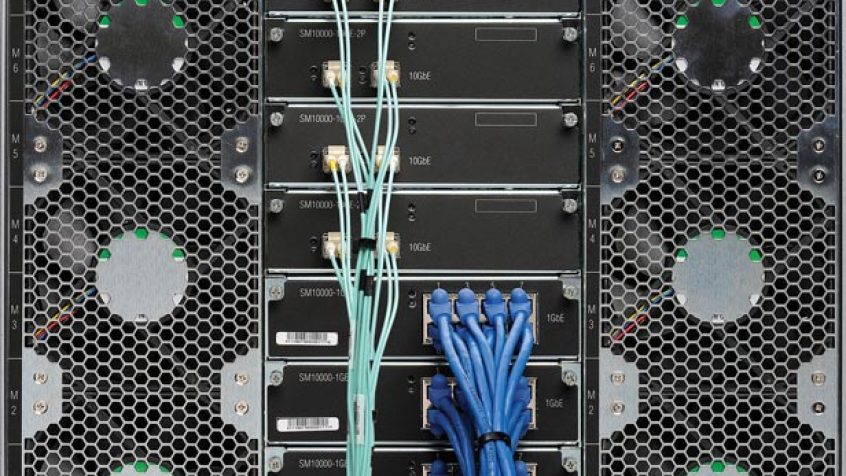 Dwukrotnie bardziej wydajne energetycznie serwery dla centrów danych