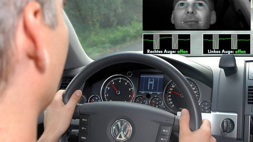 W 2007 roku Volkswagen opracował system zapobiegania mikrosnu za kierownicą