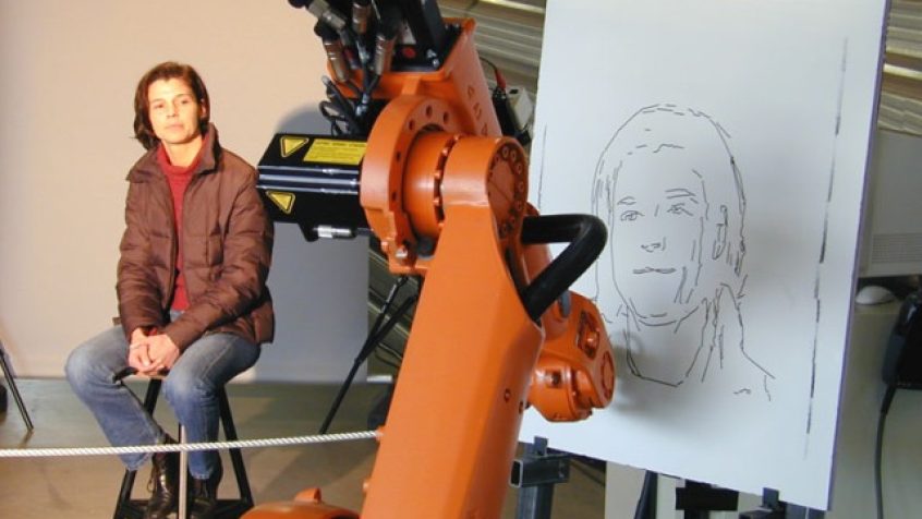 Robot przemysłowy namaluje zwiedzających targi CeBIT