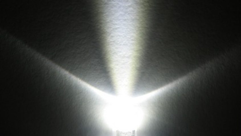 Biała dioda LED