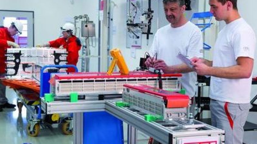 Audi rozwija technologię produkcji akumulatorów wysokiego napięcia