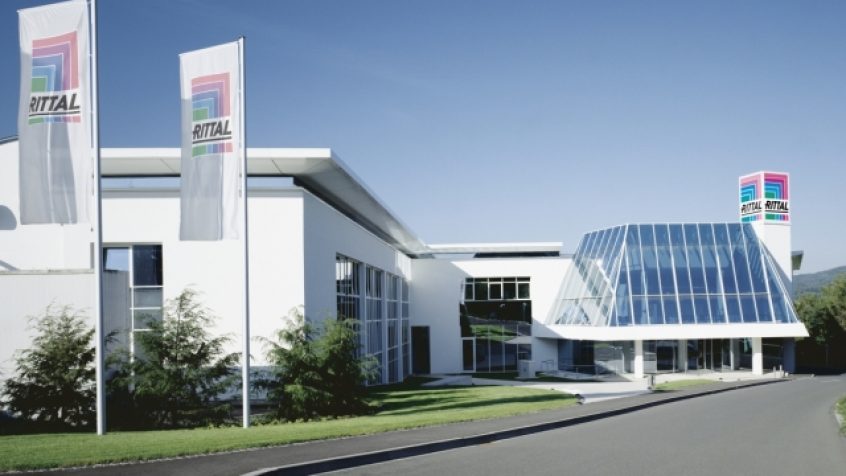 Światowa siedziba główna Rittal w Herborn: wraz z nową spółką zależną w Indonezji zarządza w sumie 64 spółkami-córkami na całym świecie
