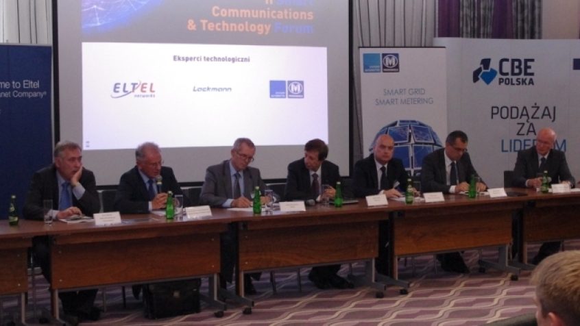 Jerzy Sadowski, Dr hab. inż. Krzysztof Madajewski, Andrzej Kaczmarek, Dariusz Dzirba, Robert Zasina, Rafał Czyżewski, Dr hab. inż. Waldemar Skomudek podczas II Smart Communications & Technology Forum