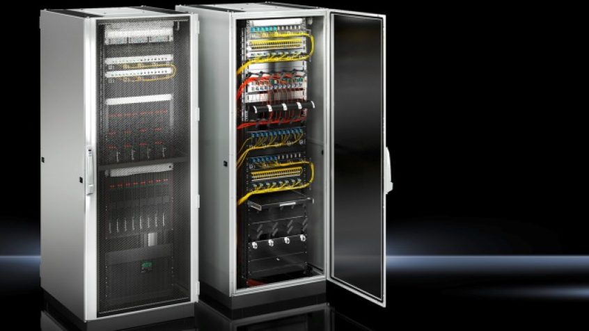Na bazie platformy "Rittal – The System." firma przedstawia na it-sa rozwiązania o wysokim poziomie bezpieczeństwa i efektywności – takie jak nowy rack "TS IT"