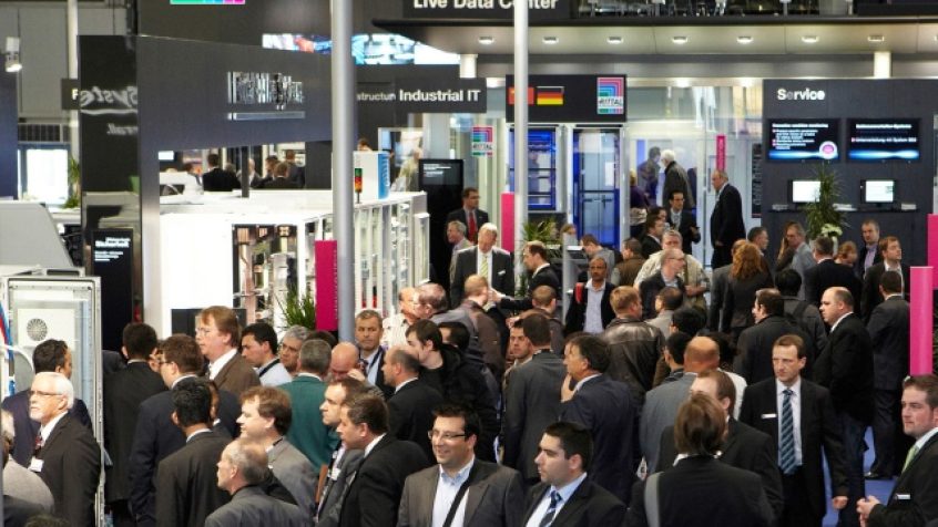 Zgodnie z hasłem targów w Hanowerze 2013 „Integrated Industry“, Rittal prezentuje nowe rozwiązania dla zintegrowanych procesów tworzenia wartości w przemyśle i IT