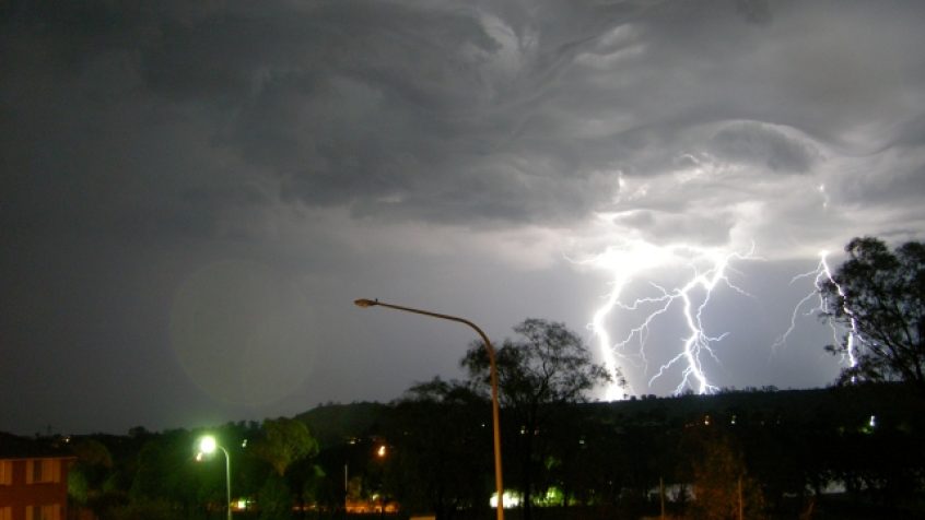 Wyładowania atmosferyczne w mieście