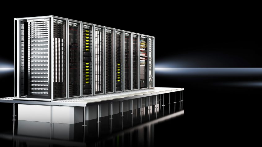 RiMatrix S jest rewolucyjną alternatywą dla indywidualnej budowy centrów danych i przekonuje modelami seryjnymi, krótkimi terminami dostaw oraz wstępnie certyfikowanymi komponentami.