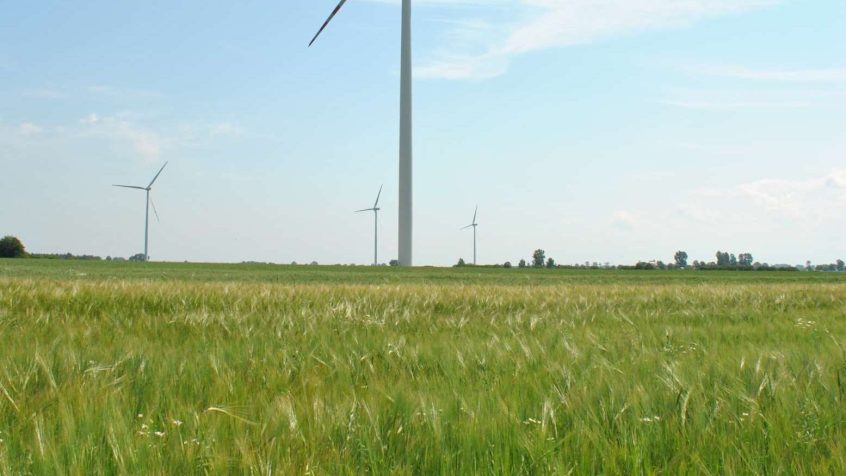 Co myślimy o wiatrakach? Raport o postrzeganiu Odnawialnych Źródeł Energii