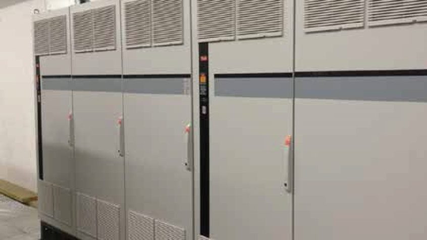 Przetwornice częstotliwości Danfoss 12-pulse VLT®, VLT® AutomationDrive FC 302,1400kW, oraz FC302, 710kW