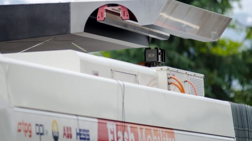 Mechanizm ładowania autobusu TOSA