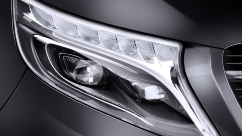 Hella wyposaża pierwszego minivana w światła LED