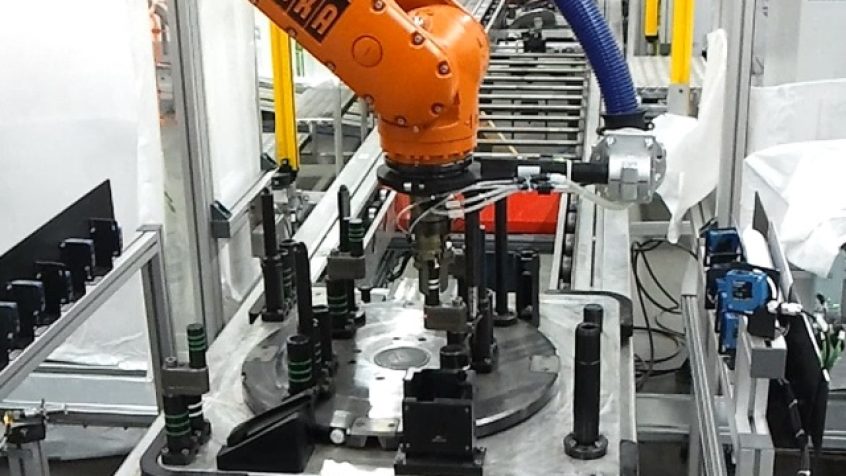 Control Solutions pracują przy najbardziej wymagających procesach automatyzacji dla największych producentów samochodów na świecie. Ich bezpośrednimi klientami są duże koncerny, za pośrednictwem których realizują zlecenia dla takich marek samochodowych jak Jaguar, Ford, General Motors, Volkswagen, Skoda czy Volvo.