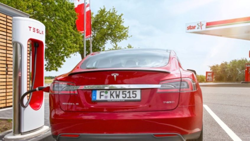 Pierwsze punkty ładowania elektrycznego oddane zostaną do użytku do końca sierpnia br. na należących do ORLEN Deutschalnd, stacjach marki star