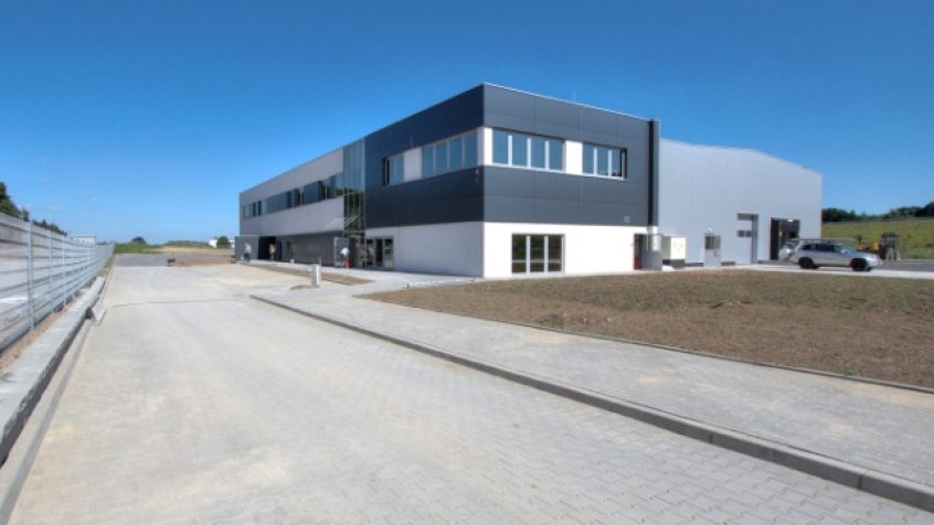 LUG wchodzi w końcową fazę budowy nowej fabryki opraw LED