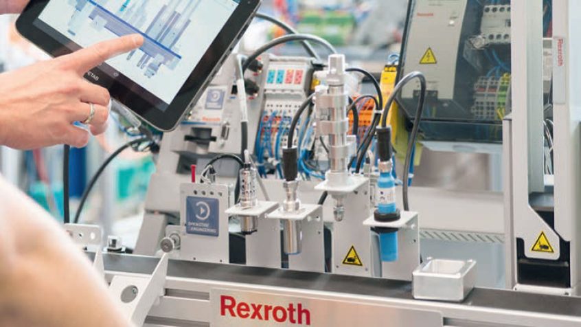 Mechatroniczne stanowisko dydaktyczne zgodne z koncepcją Przemysłu 4.0 z możliwością rozbudowy o kolejne moduły