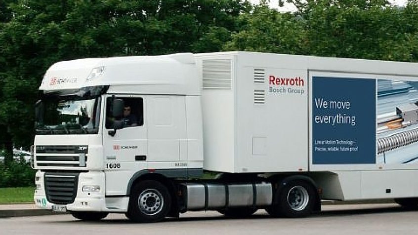Mobilna wystawa napędów elektrycznych firmy Bosch Rexroth