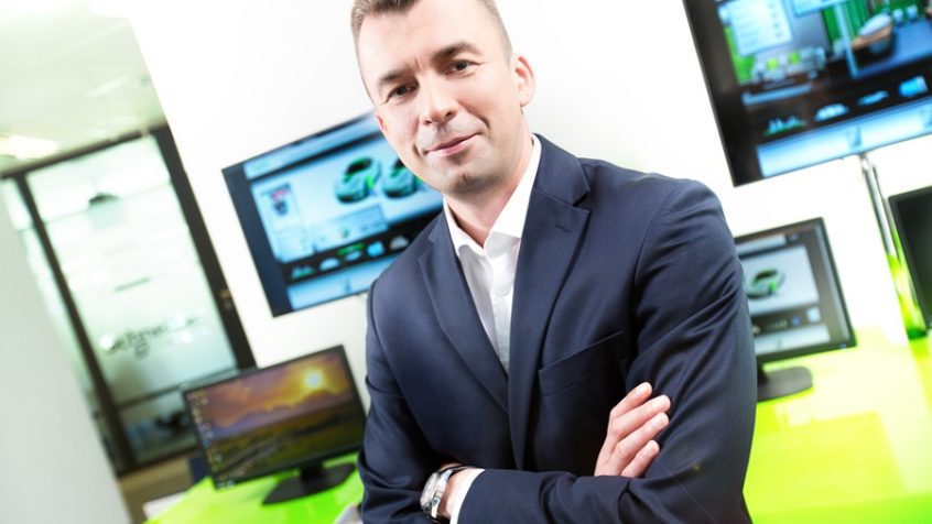 Ireneusz Martyniuk, Wiceprezes Pionu Przemysłu Schneider Electric, globalnego lidera w automatyce przemysłowej.