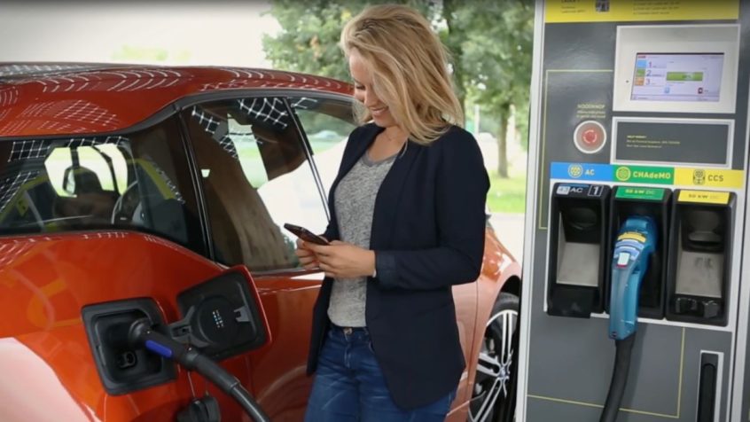ABB i Microsoft wspólnie uruchomią platformę usług ładowania pojazdów elektrycznych nowej generacji