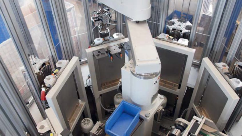 Robot Epson SCARA G3 wyposażony w głowice do montażu