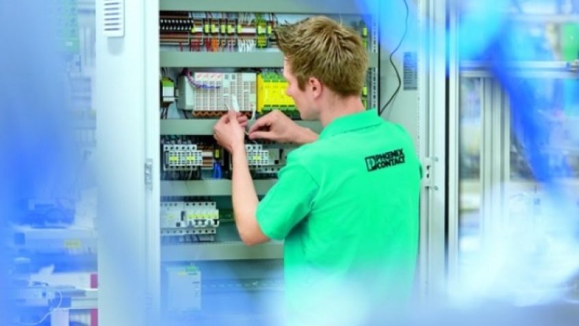 Na targach CeBIT 2012 firma Rittal prezentuje elastyczną platformę IT do budowy bezpiecznych Data Center o dowolnej wielkości