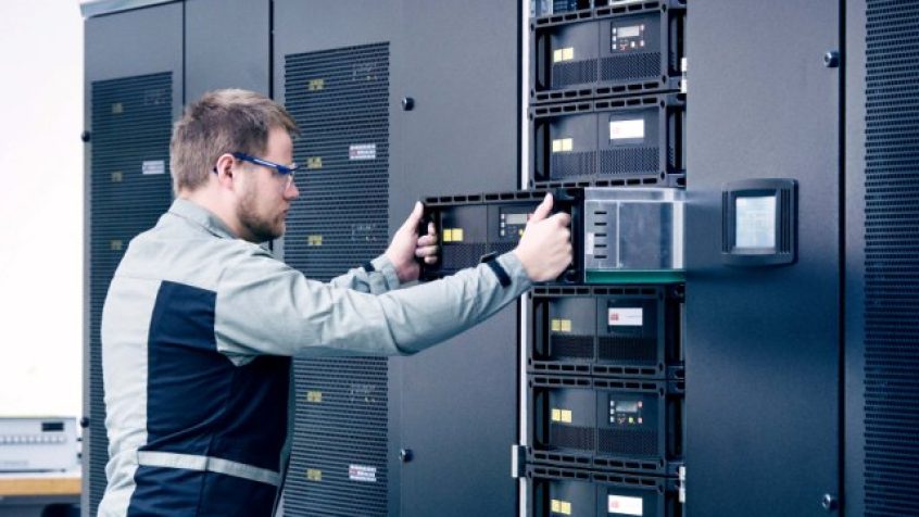 ABB wprowadza innowacyjne rozwiązanie  w zakresie zasilania modułowego