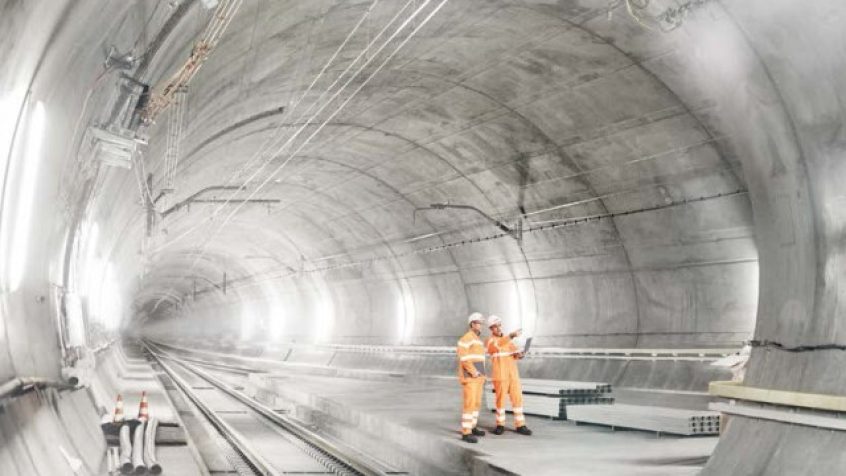 Pod koniec 2016 roku, kiedy Gotthard-Basistunnel zostanie oddany do użytku, trasa północ-południe będzie prowadzić przez największy na świecie tunel kolejowy.