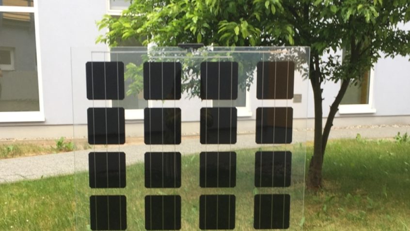 Nowy moduł fotowoltaiczny szyba-szyba na wystawie Intersolar