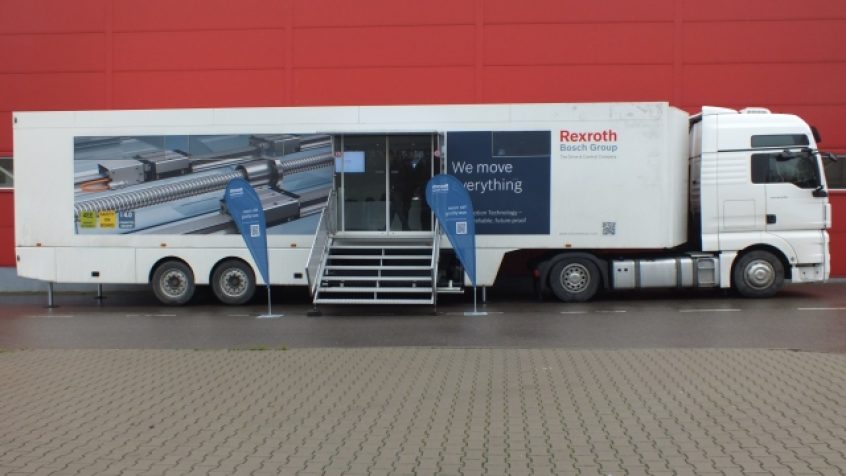 Wystawa objazdowa firmy Bosch Rexroth, na której zaprezentowane zostały nowości z zakresu techniki przemieszczeń liniowych i napędów elektrycznych