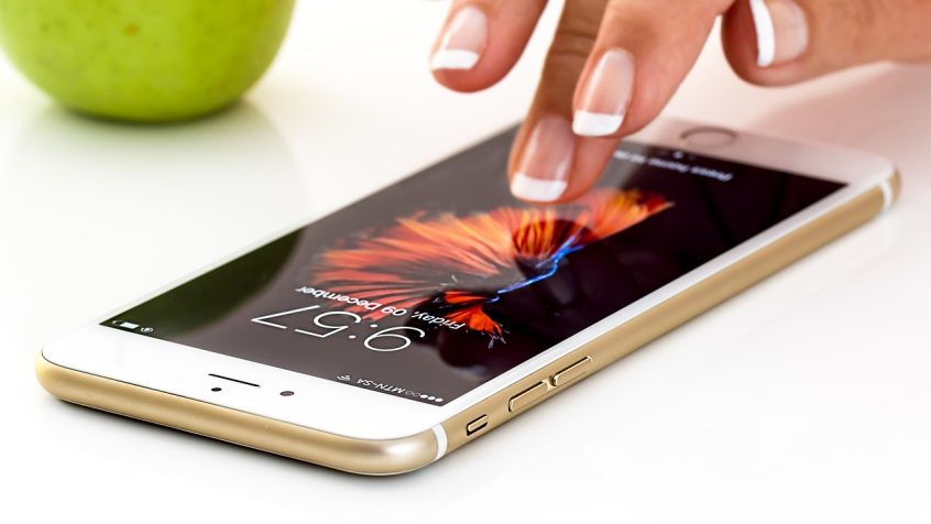 Zabezpieczenia antykradzieżowe w telefonach – nowe technologie w walce ze złodziejami